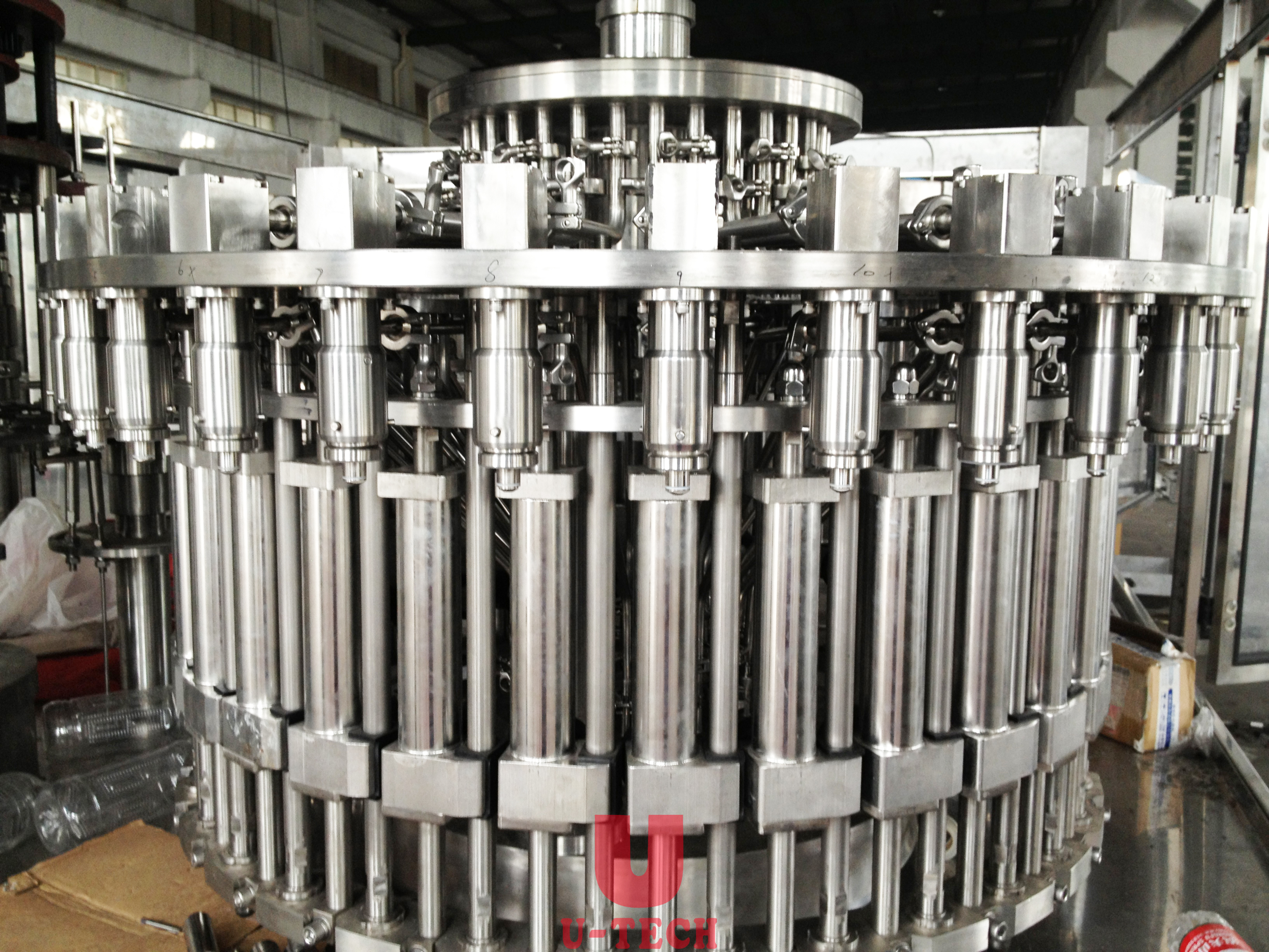 آلة U Tech RCGF للغسيل والتعبئة والسد