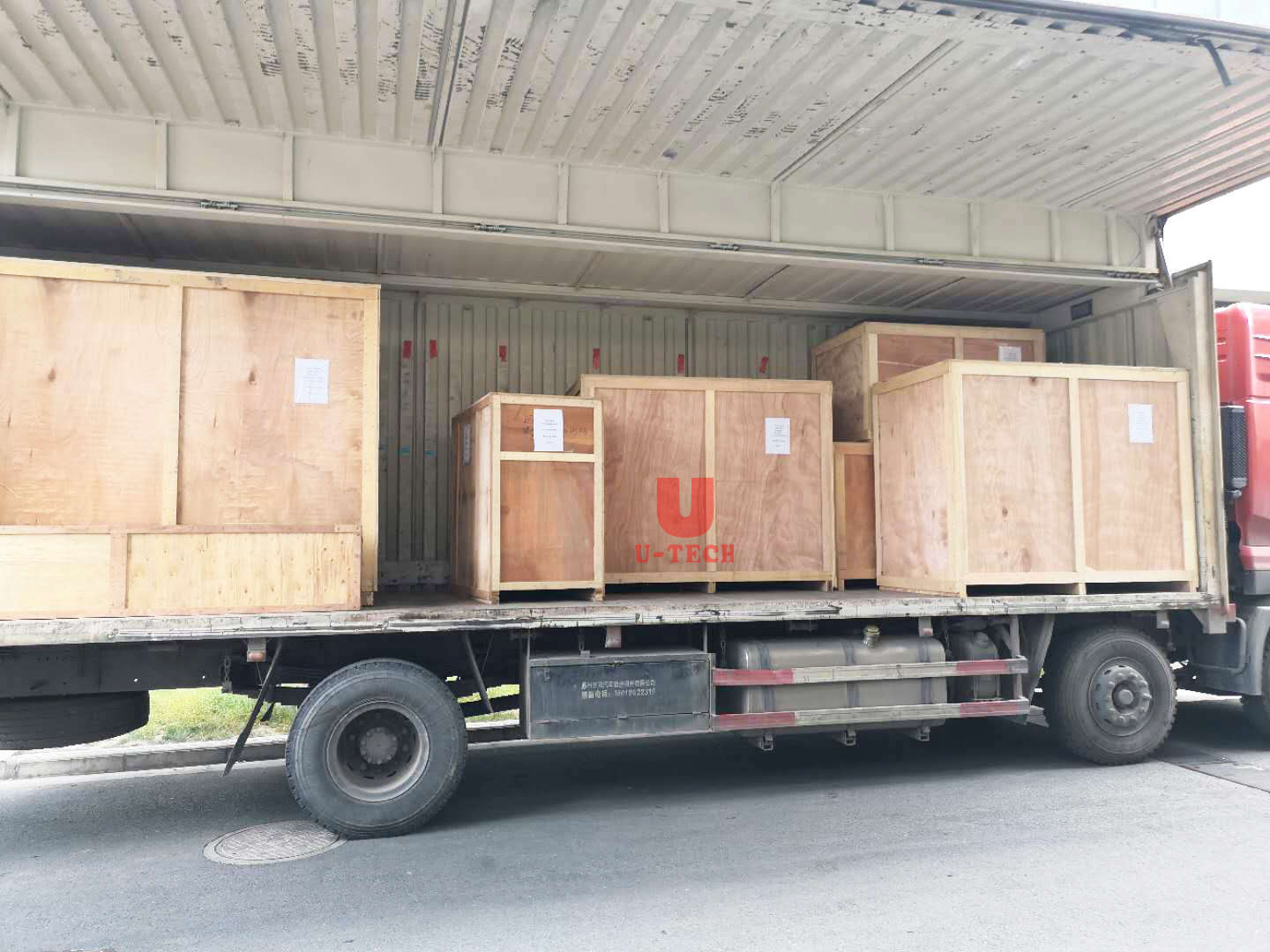 آلة صنع قناع الوجه الأوتوماتيكية 1 + 2 3ply ترسل إلى إيطاليا